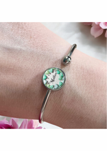 Lade das Bild in den Galerie-Viewer, Armreif Armband mit Namen personalisiert silber Edelstahl Herzen mint