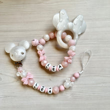 Lade das Bild in den Galerie-Viewer, Schnullerketten Beißring Set mit Namen Maus rosa perlweiß