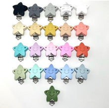 Lade das Bild in den Galerie-Viewer, Personalisierte Schnullerkette mit Namen Mädchen Silikon Reh altrosa beige