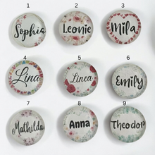 Lade das Bild in den Galerie-Viewer, Armband mit Namen Armkette personalisiert gold Edelstahl mit Geburtsstein