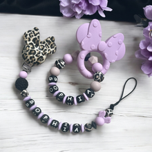 Lade das Bild in den Galerie-Viewer, Schnullerketten Set Mädchen Silikon Leo Minnie Maus personalisiert