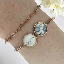 Lade das Bild in den Galerie-Viewer, Armreif Armband mit Namen personalisiert roségold Edelstahl