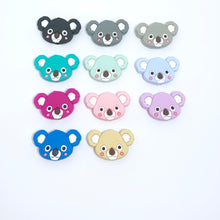 Lade das Bild in den Galerie-Viewer, Personalisierte Schnullerkette mit Namen für Jungen mint grün Bär Silikon