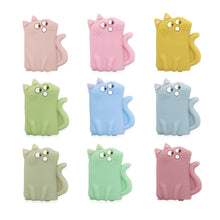 Lade das Bild in den Galerie-Viewer, Schnullerkette mit Name Junge Silikon Holz grün grau Elefant