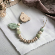 Load image into Gallery viewer, Schnullerkette mit Namen Junge Silikon Holz beige blau Löwe