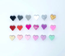 Lade das Bild in den Galerie-Viewer, Schnullerkette Mädchen Silikon mit Namen personalisiert koralle leo schwarz