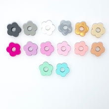 Lade das Bild in den Galerie-Viewer, Personalisierte Schnullerkette mit Namen Mädchen Silikon Reh altrosa beige