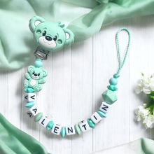 Lade das Bild in den Galerie-Viewer, Personalisierte Schnullerkette mit Namen für Jungen mint grün Bär Silikon