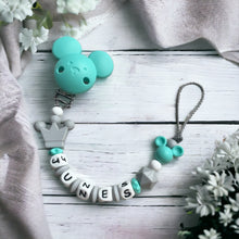 Carica l'immagine nel visualizzatore di Gallery, Schnullerkette mit Namen Silikon Junge türkis grau personalisiert