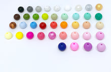 Lade das Bild in den Galerie-Viewer, Baby Schnullerkette mit Namen Mädchen Silikon Elefant