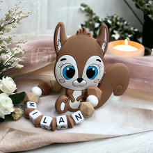 Lade das Bild in den Galerie-Viewer, Greifring mit Namen Baby Silikon Beißring personalisiert