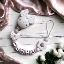Lade das Bild in den Galerie-Viewer, Schnullerkette mit Namen Silikon Mädchen