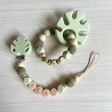 Lade das Bild in den Galerie-Viewer, Schnullerketten Beißring Set mit Namen Holz Silikon grün Blatt