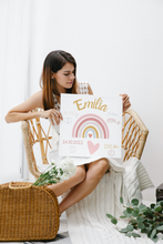 Lade das Bild in den Galerie-Viewer, Personalisiertes Kinderzimmer Bild mit Namen Baby rosa Regenbogen