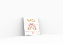 Lade das Bild in den Galerie-Viewer, Personalisiertes Kinderzimmer Bild mit Namen Baby rosa Regenbogen