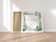 Lade das Bild in den Galerie-Viewer, Wandbild mit Namen Baby personalisiertes Bild Blätter Junge