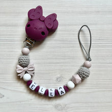 Lade das Bild in den Galerie-Viewer, Schnullerkette mit Namen Silikon Mädchen weinrot grau altrosa