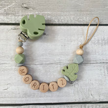 Lade das Bild in den Galerie-Viewer, Schnullerkette mit Namen Junge neutral grün grau Blatt