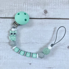 Load image into Gallery viewer, Schnullerkette mit Namen Junge mintgrün Silikon