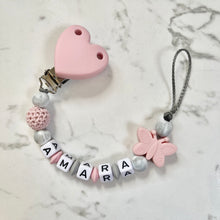 Load image into Gallery viewer, Schnullerkette Mädchen mit Namen Silikon rosa altrosa grau Herz