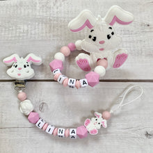 Lade das Bild in den Galerie-Viewer, Schnullerketten Set mit Namen rosa weiß Hase