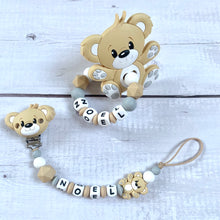 Lade das Bild in den Galerie-Viewer, Schnullerketten Set mit Namen Bär beige