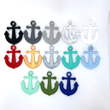 Lade das Bild in den Galerie-Viewer, Beißkette mit Namen Silikon für Jungen Anker blau