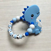 Lade das Bild in den Galerie-Viewer, Beißring Silikon mit Namen Junge