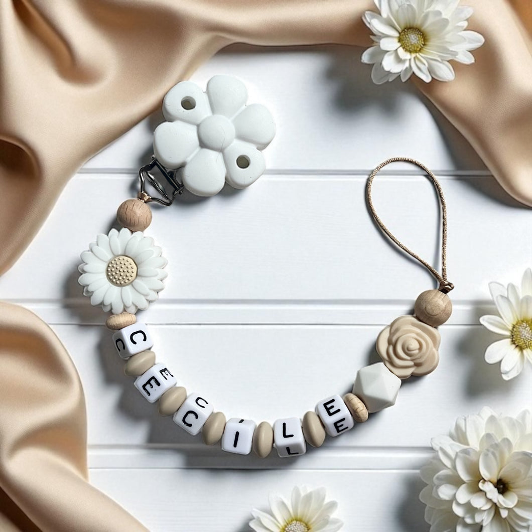Schnullerkette personalisiert Mädchen Holz beige weiß Blume