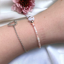 Charger l&#39;image dans la galerie, Armband mit Initialen roségold rosa weiß
