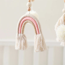 Carica l&#39;immagine nel visualizzatore di Gallery, Baby Mobile Regenbogen Holz rosa beige
