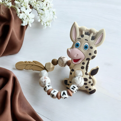 Beißring personalisiert Greifring mit Namen Silikon Giraffe braun beige