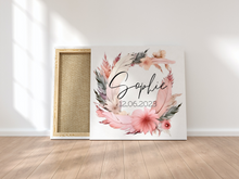 Load image into Gallery viewer, Bild mit Namen Baby personalisiert rosa Blumen
