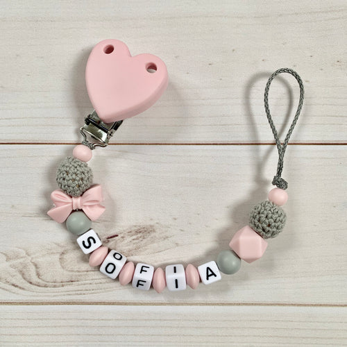 Schnullerkette mit Namen Mädchen rosa grau mit Häkelperlen und Herz